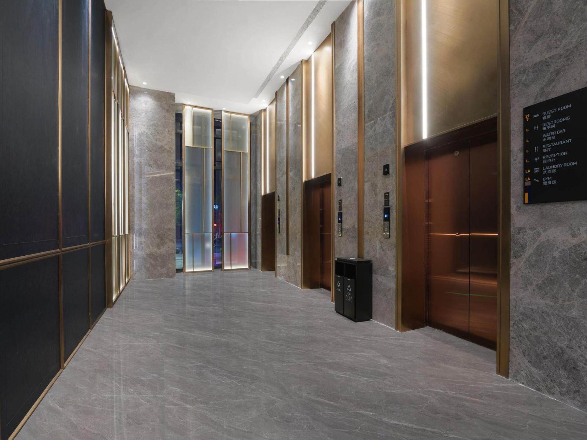 Park Inn By Radisson Nanchong Yilong Star City Plaza Exterior foto
